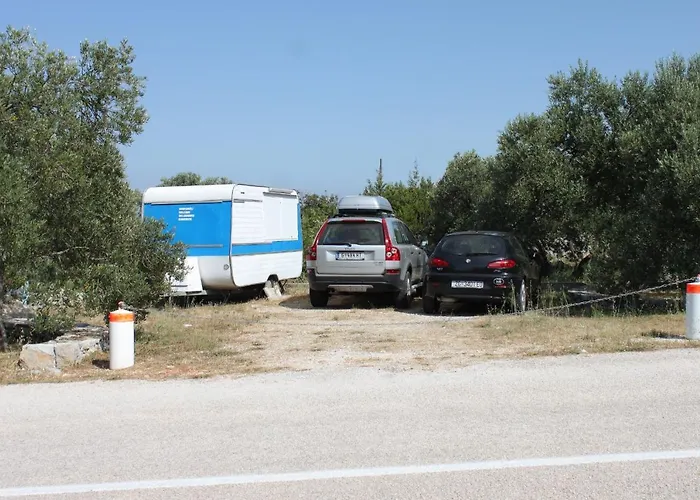 Апартаменты 8100a Божава