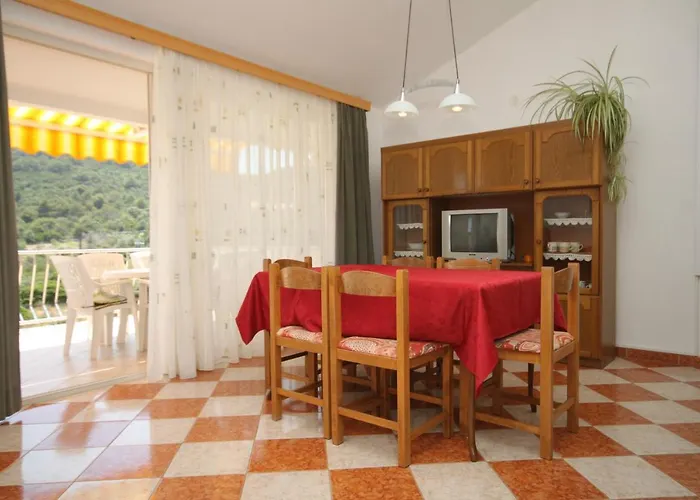 8100a Апартаменты *